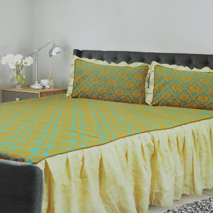 Double Side Frill Bedsheet